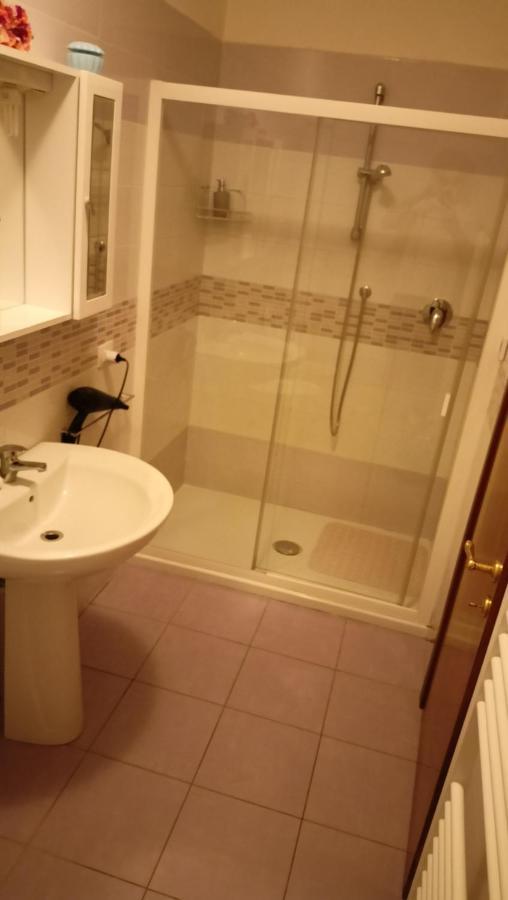 Marco - Camere Con Bagno Privato Vicino Al Centro Foligno Eksteriør bilde