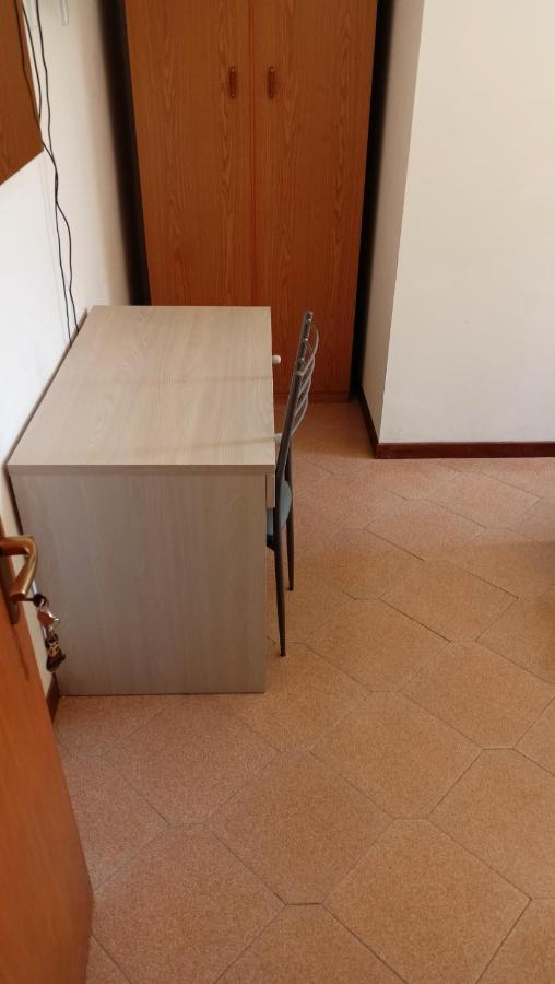 Marco - Camere Con Bagno Privato Vicino Al Centro Foligno Eksteriør bilde