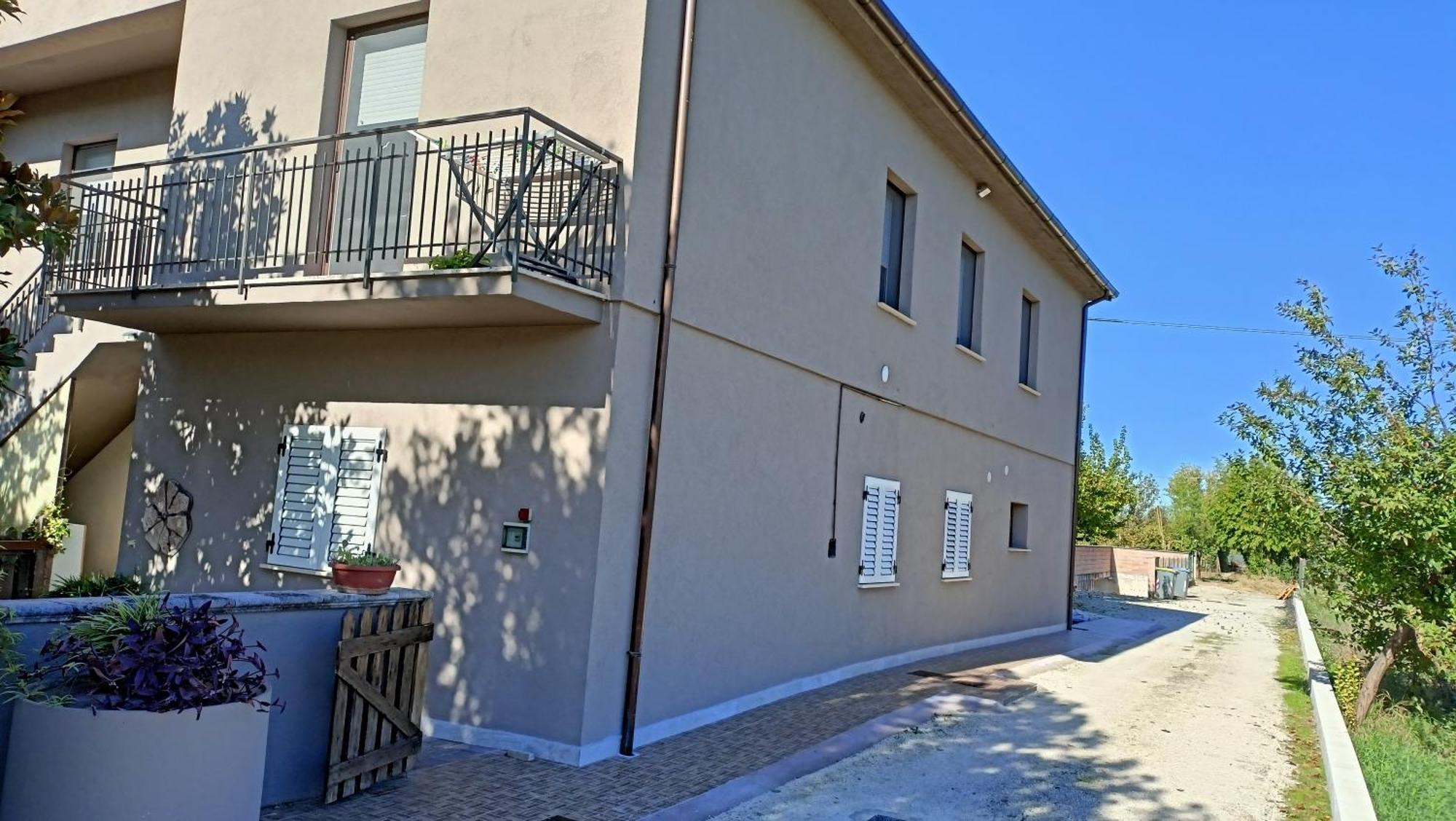 Marco - Camere Con Bagno Privato Vicino Al Centro Foligno Eksteriør bilde